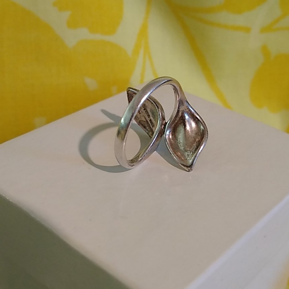 Sterling Silver Marcasite Leaf Ring - image 5